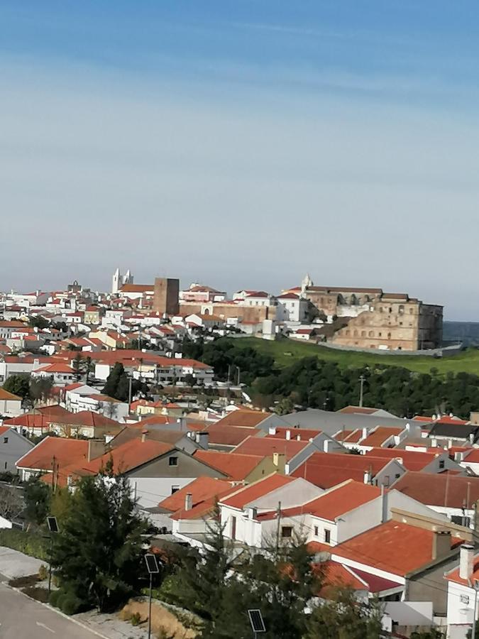 Cantinho Da Familia Apartment *